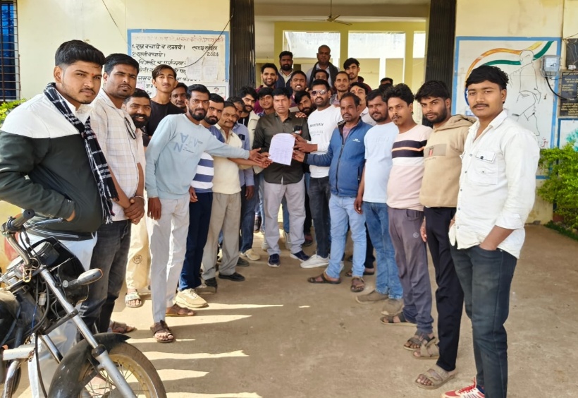 सरवानिया महाराज में मां कर्मा देवी की प्रतिमा स्थापना की मांग, समाज ने नगर परिषद को सौंपा आवेदन….